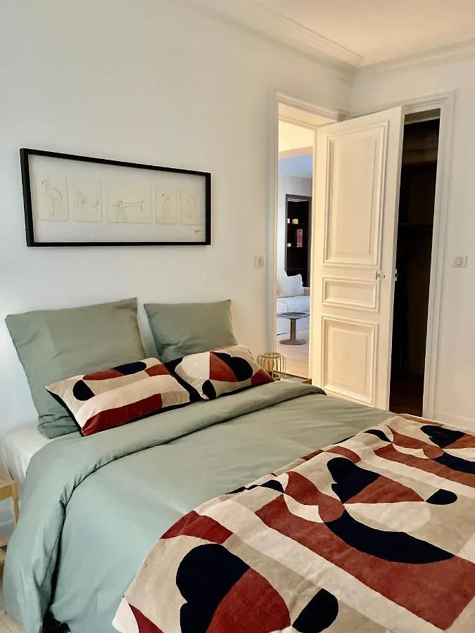 Cosy Home Champs Elysees Paris