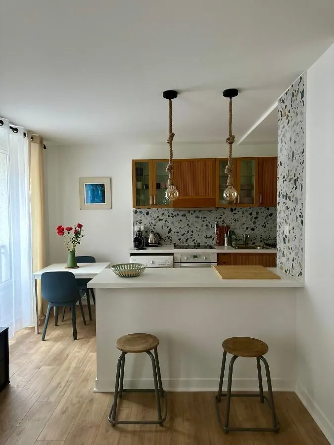 Apartment Cosy Home Champs Elysees Paris