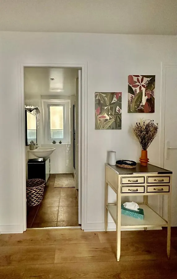 Cosy Home Champs Elysees Paris Apartment